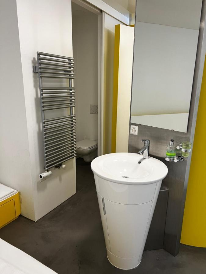 Chromotel Self Check-In Mezzovico Exterior foto